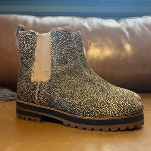 Madewell spotted calf hair Chelsea boot